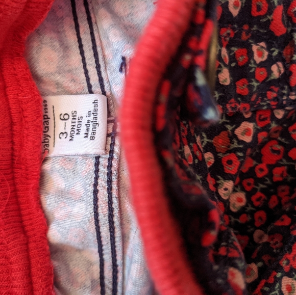 Baby Gap red flower print jeans - Picture 4 of 4